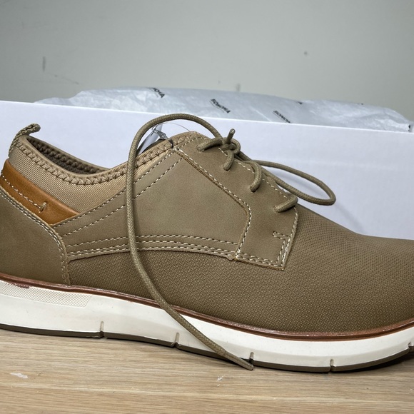 Men’s Oxford Sneakers - Picture 10 of 15